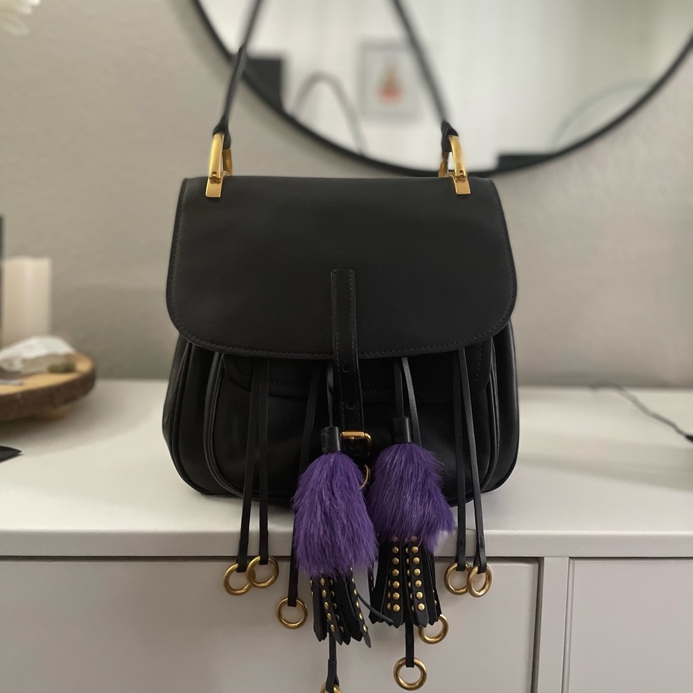 Corsaire Calf Leather Fringe Shoulder Bag In Black